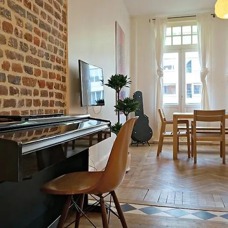 Little - Marianne Apartment